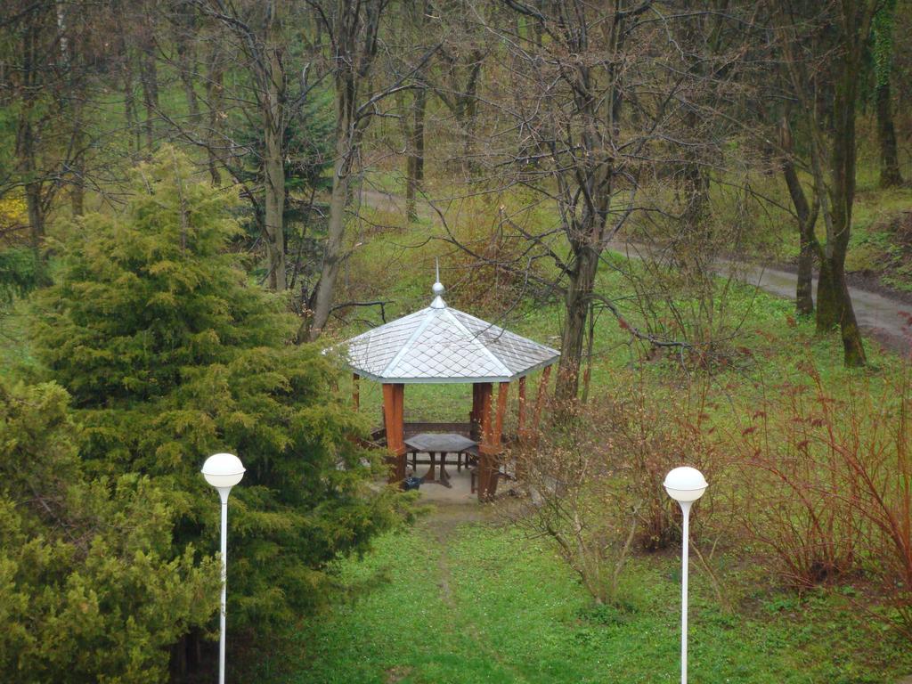 Балнеохотел "Люляци" Vrabtsite Exterior foto